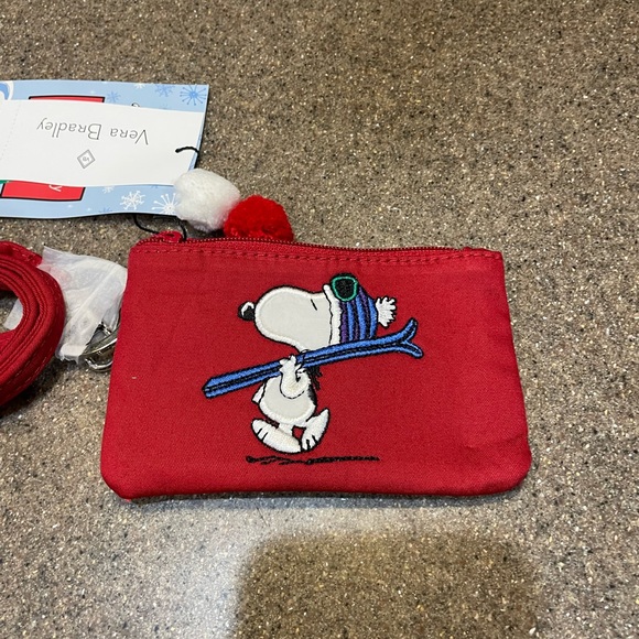 🆕 Vera Bradley Peanuts Zip ID Lanyard in Snoopy Ski - Picture 2 of 8